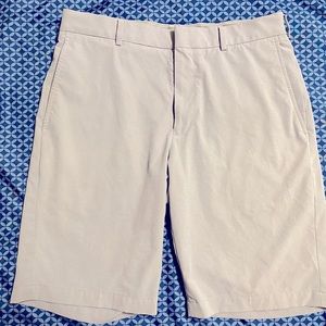 Walter Hagen Perfect 11 golf shorts